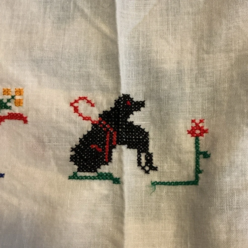 VTG Hand Embroidered 33